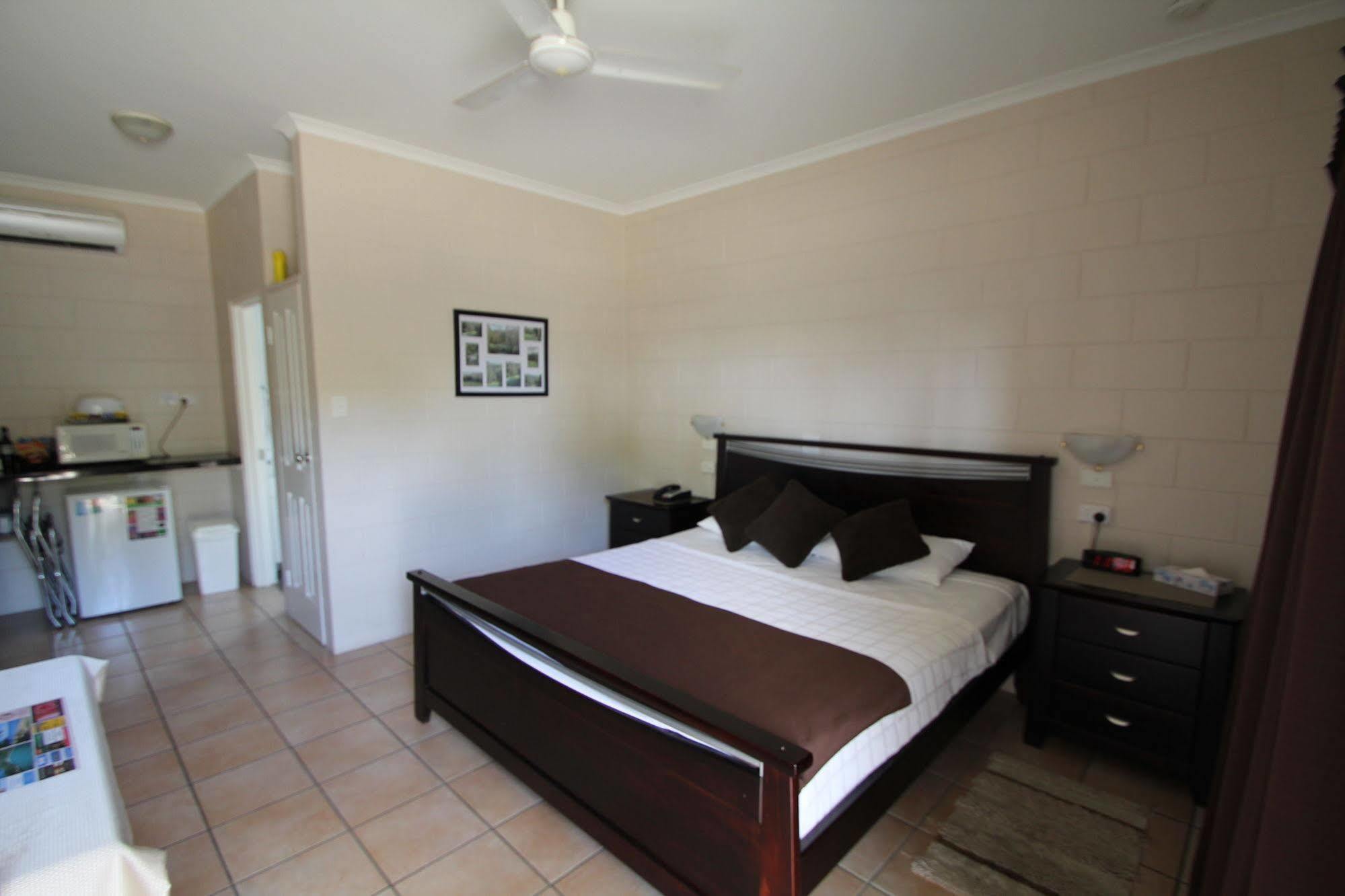 Colonial Rose Motel Townsville Dış mekan fotoğraf