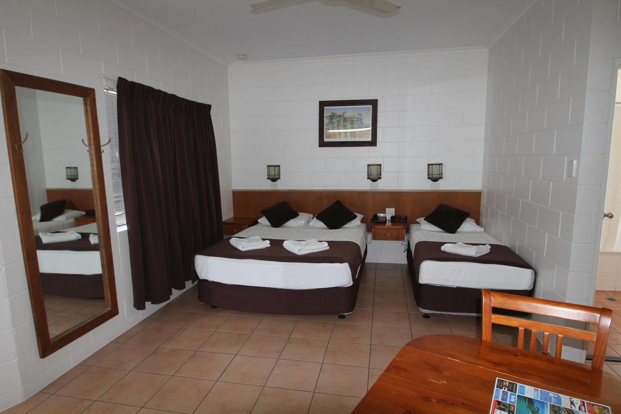 Colonial Rose Motel Townsville Dış mekan fotoğraf